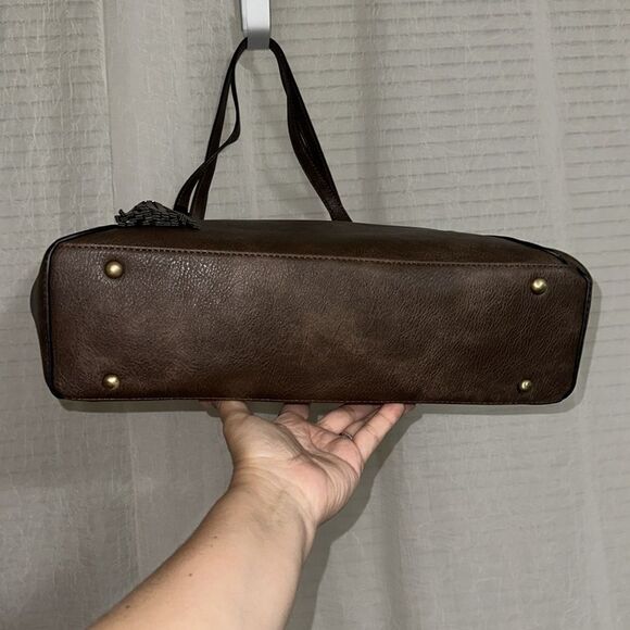 DELUXITY Large Brown Vegan Leather Tote - Picture 6 of 10